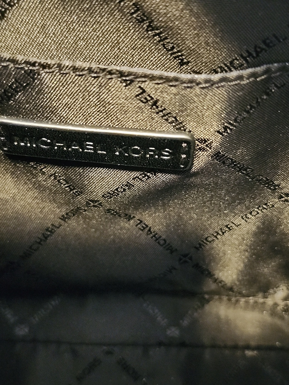 Michael Kors Crossbody - Picture 6 of 8